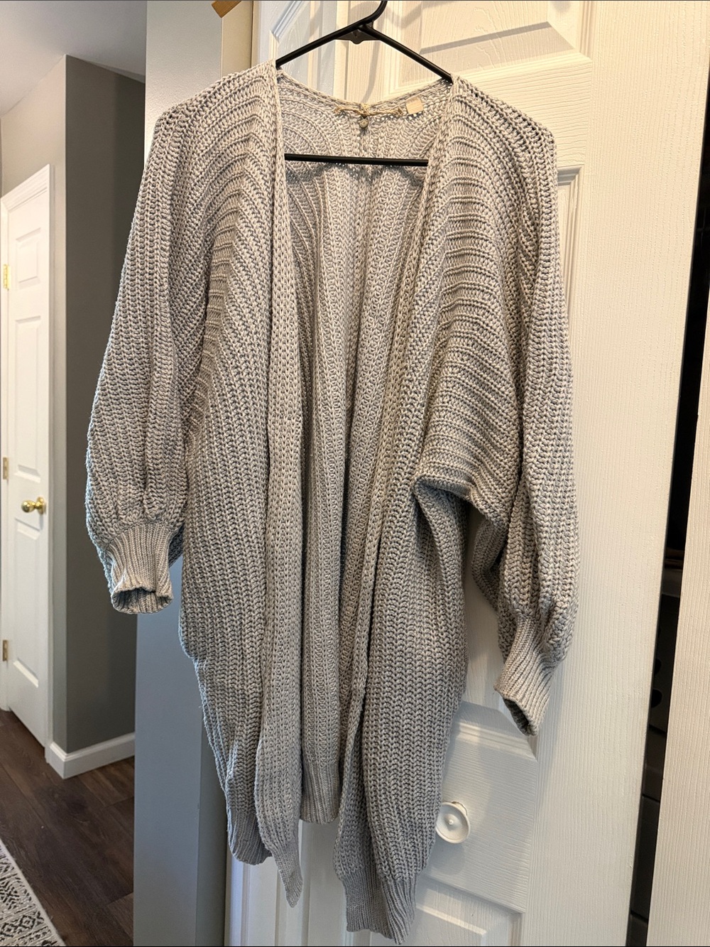 Cozy Open-Front Light Gray Knit Cardigan